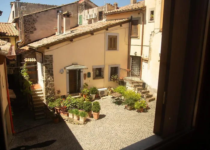 Finestra Sul Borgo